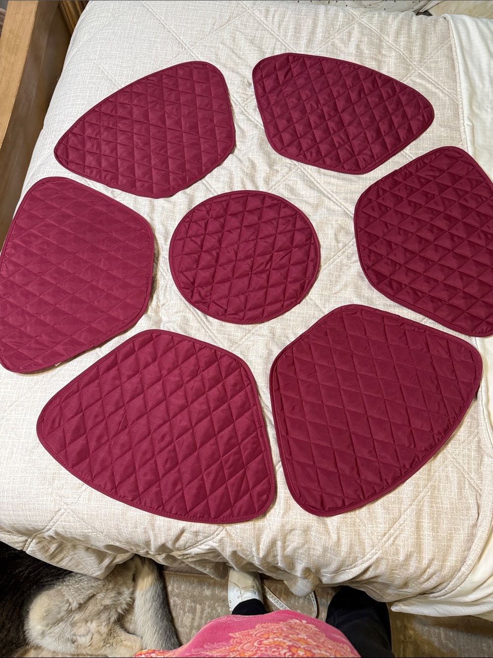Quilted Burgundy Round Table Placemat Mat Set - 6 Seating and 1 Center Mat -New